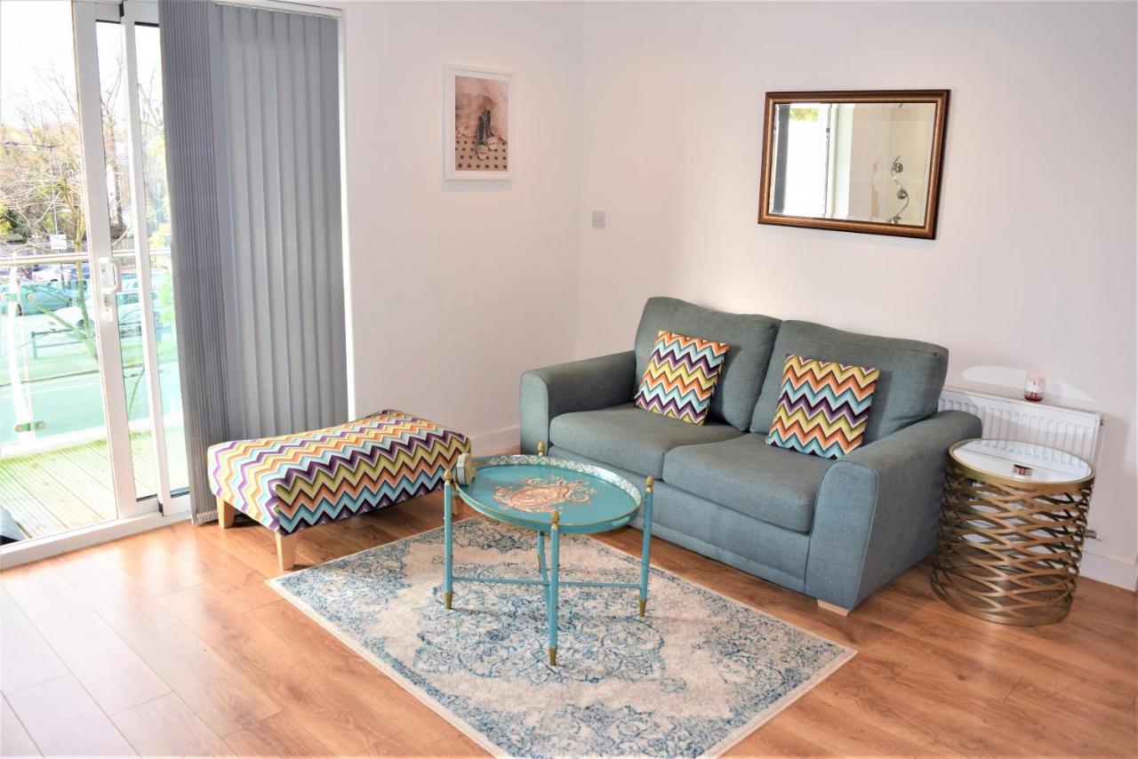 Urban Gem Apartment- Free Parking Енфілд Екстер'єр фото
